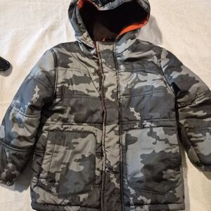 Camouflage Hooded Jacket